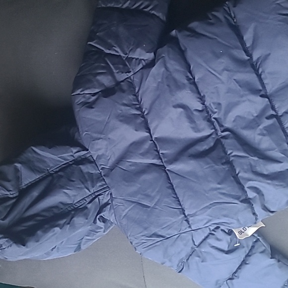 NWT 3T hooded puffer jacket - Picture 3 of 4